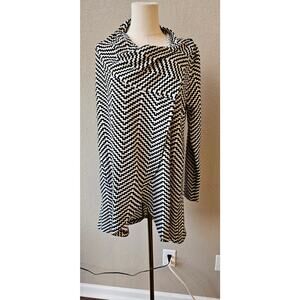 The Limited Wrap Sweater Tunic Convertible Chevron Black White Womens Large‎